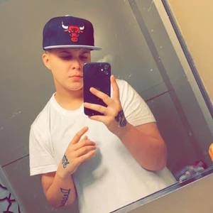 Meet your Posher, Eve